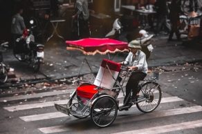 Hanoi Sightseeing Tour On Local Scooter (6 Hours Only)