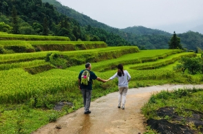 By Limo: Sapa 3Days 2Nights:1Night In Hotel - 1Night In Homestay