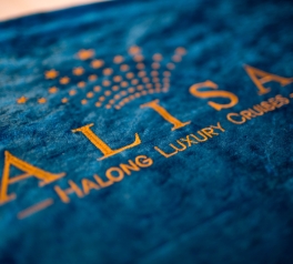 Alisa_cruise_halong_bay