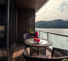 Private-Balcony-of-SS-01