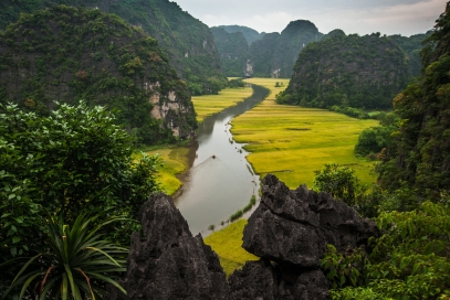 Amazing 17 Days Cambodia And Charming Vietnam Like A Local