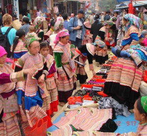 Bac Ha Sunday Market Sapa - 3 Days 2 Nights By Limo 
