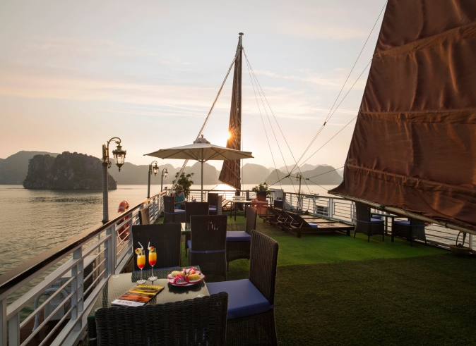 halong_bay_2days_1night_aclass_legend_cruise
