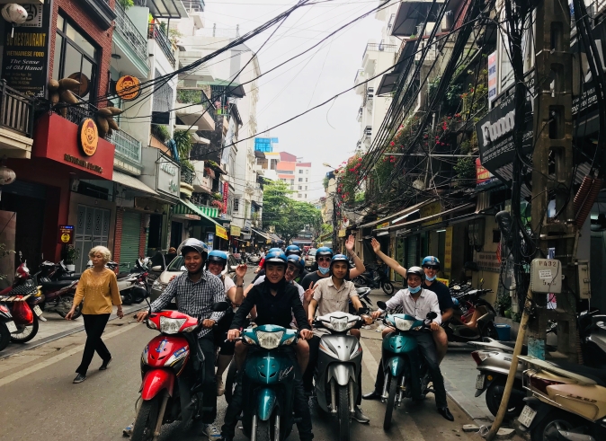 hanoi_evening_tour_funny_travel_vietnam