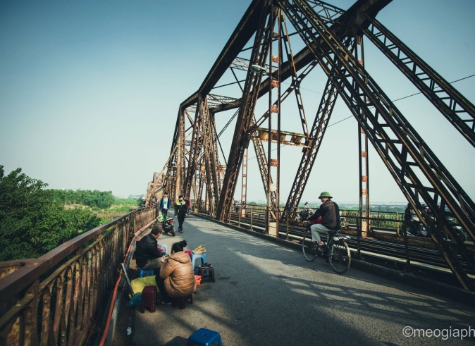 long_bien_bridge_one_day_tour