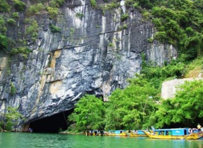 Tour-Dong-Phong-Nha-Dong-Thien-Duong-05