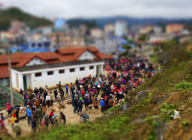private_bac_ha_market_tour