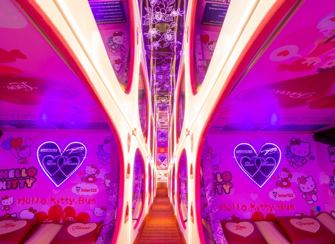 ky-la-quai-thu-pokemon-xuat-hien-tren-xe-khach-tinh-nhan-di-sapa-6be483