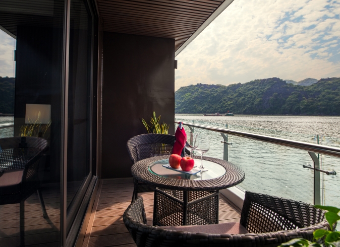 Private-Balcony-of-SS-01
