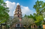 Thien-Mu-Pagoda-