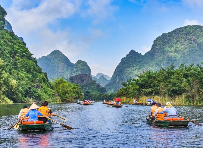 Tam Coc Boating