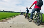 bike_to_hanoi_village