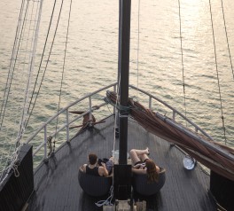 Halong_3days_2nights_aclass_legend_cruise