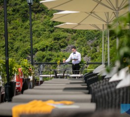 Sundeck-7