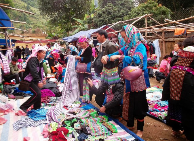 sapa_coc_ly_market_best_tour_company