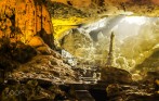 surprise_cave_halongbay