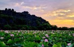 Sunset time in Lotus lake